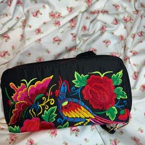 Gorgeous NWOT Embroidered Wallet Clutch Purse